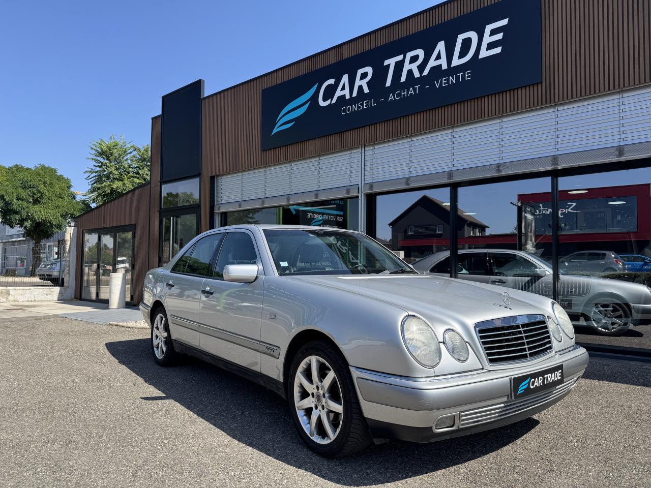 MERCEDES CLASSE E