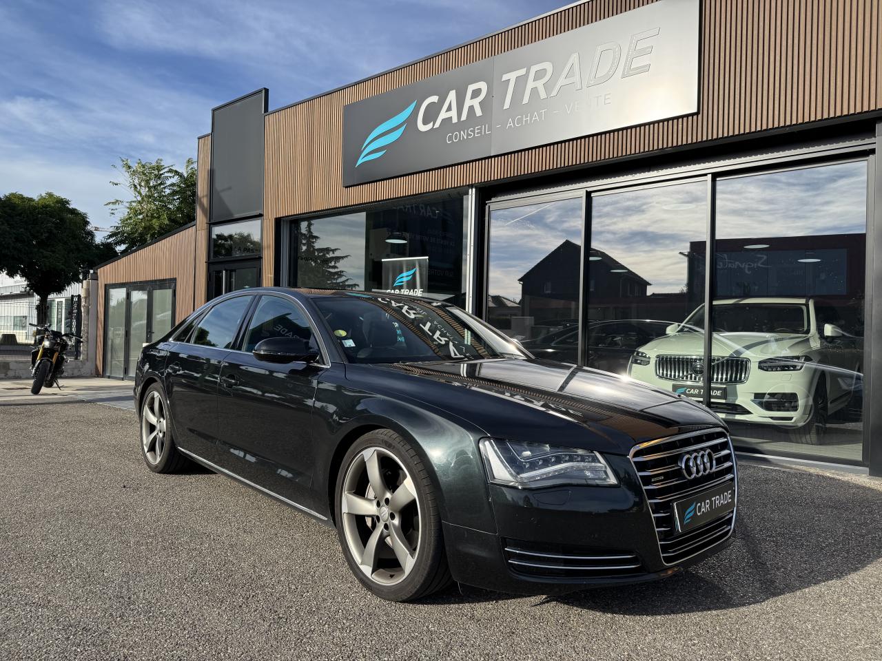 AUDI A8