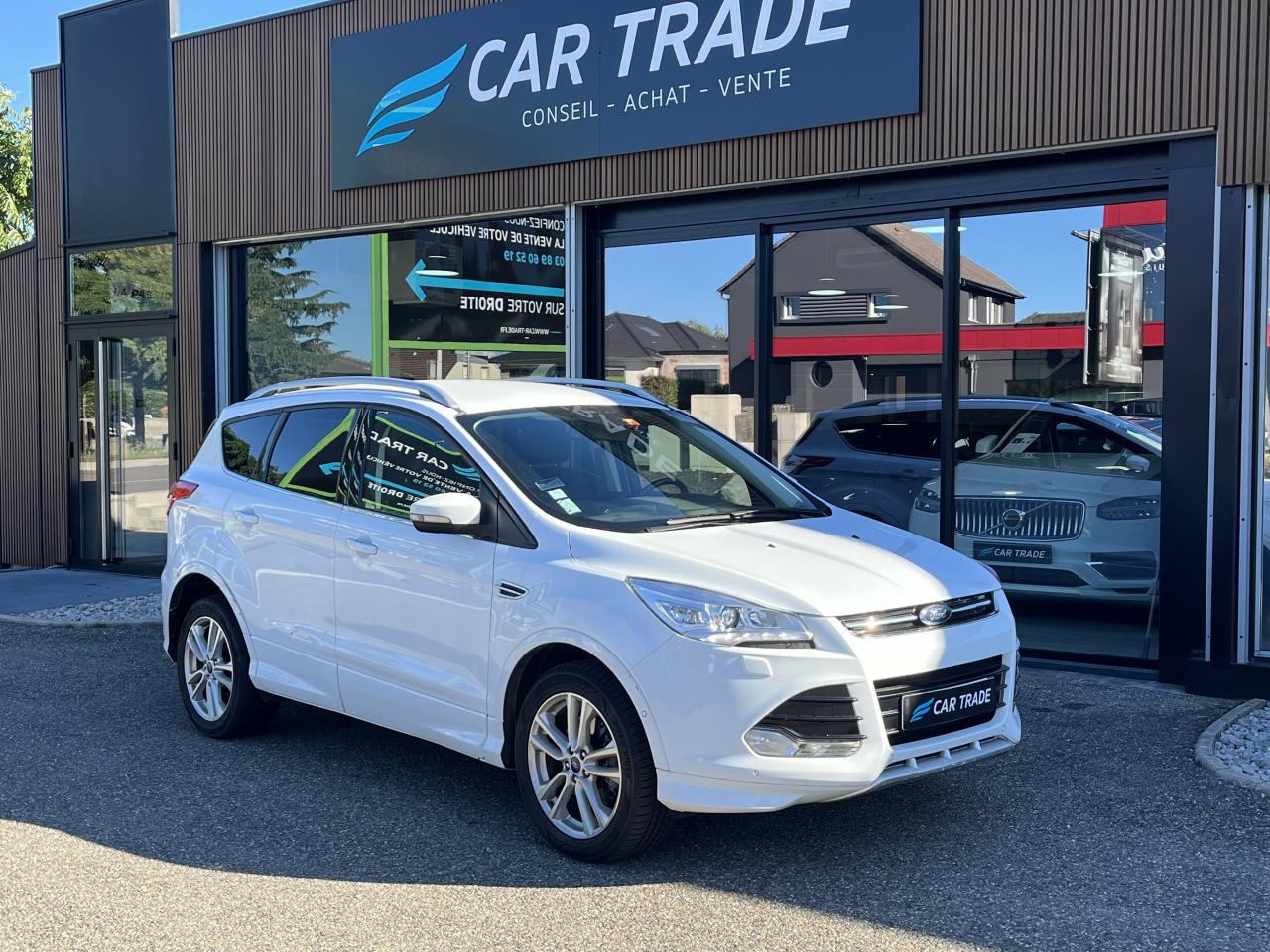 FORD KUGA 2.0 TDCi - 180 CH  - BV Powershift 4x4 - Titanium