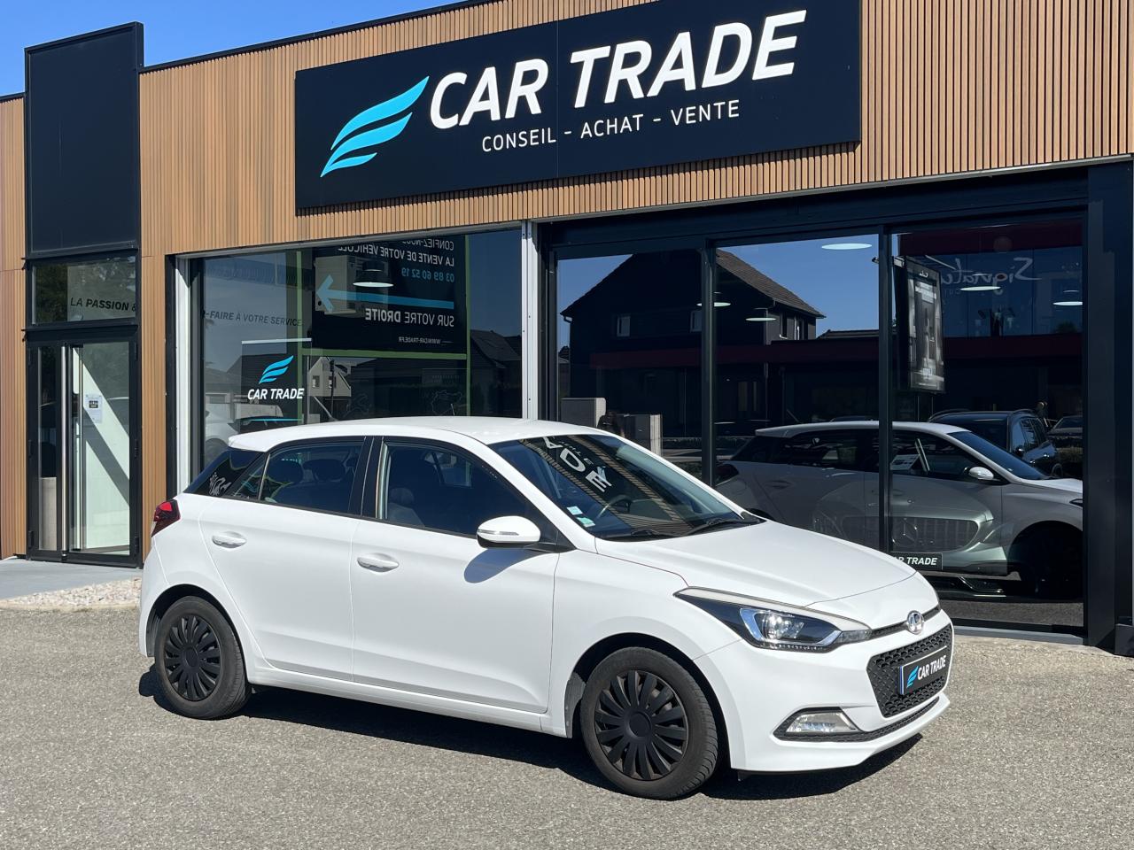 HYUNDAI i20 1.2L - 75CH - INITIA - BLUETOOTH - RADAR DE RECUL - REGULATEUR