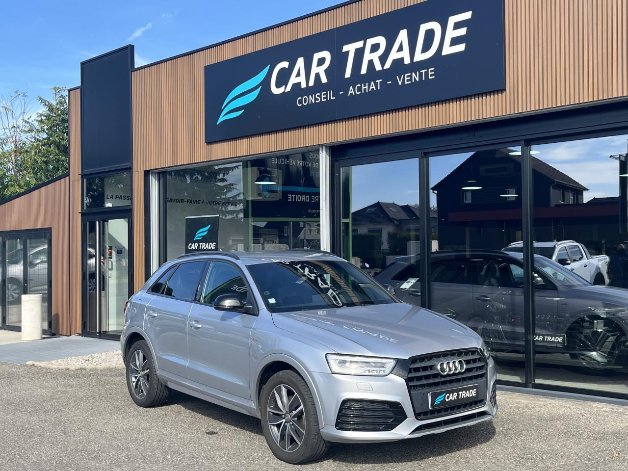 AUDI Q3