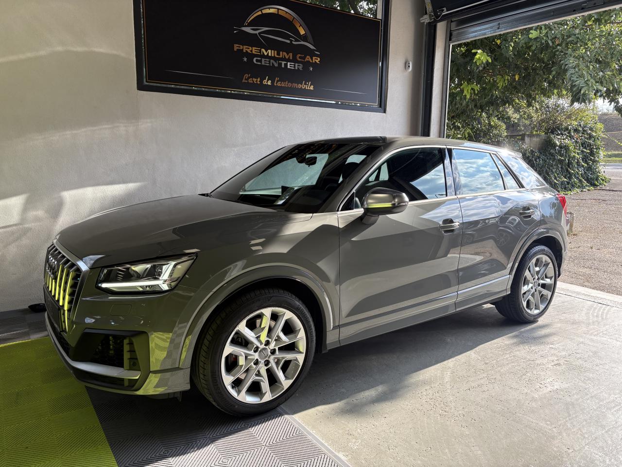 AUDI SQ2