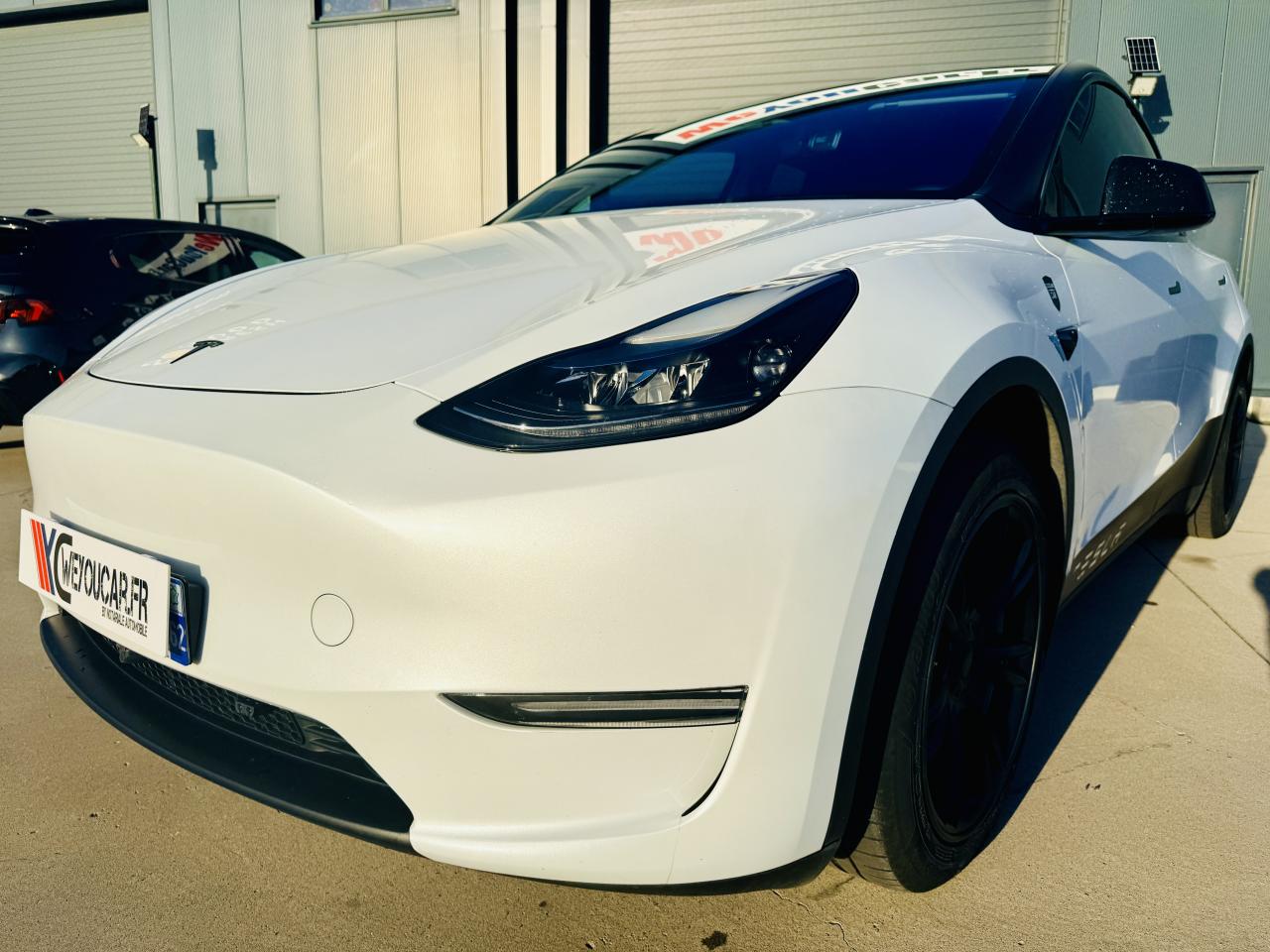 TESLA MODEL Y