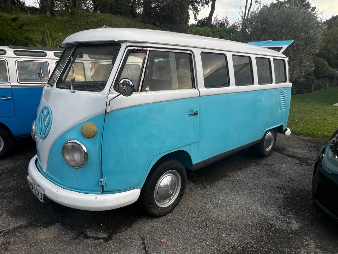 VOLKSWAGEN COMBI 21