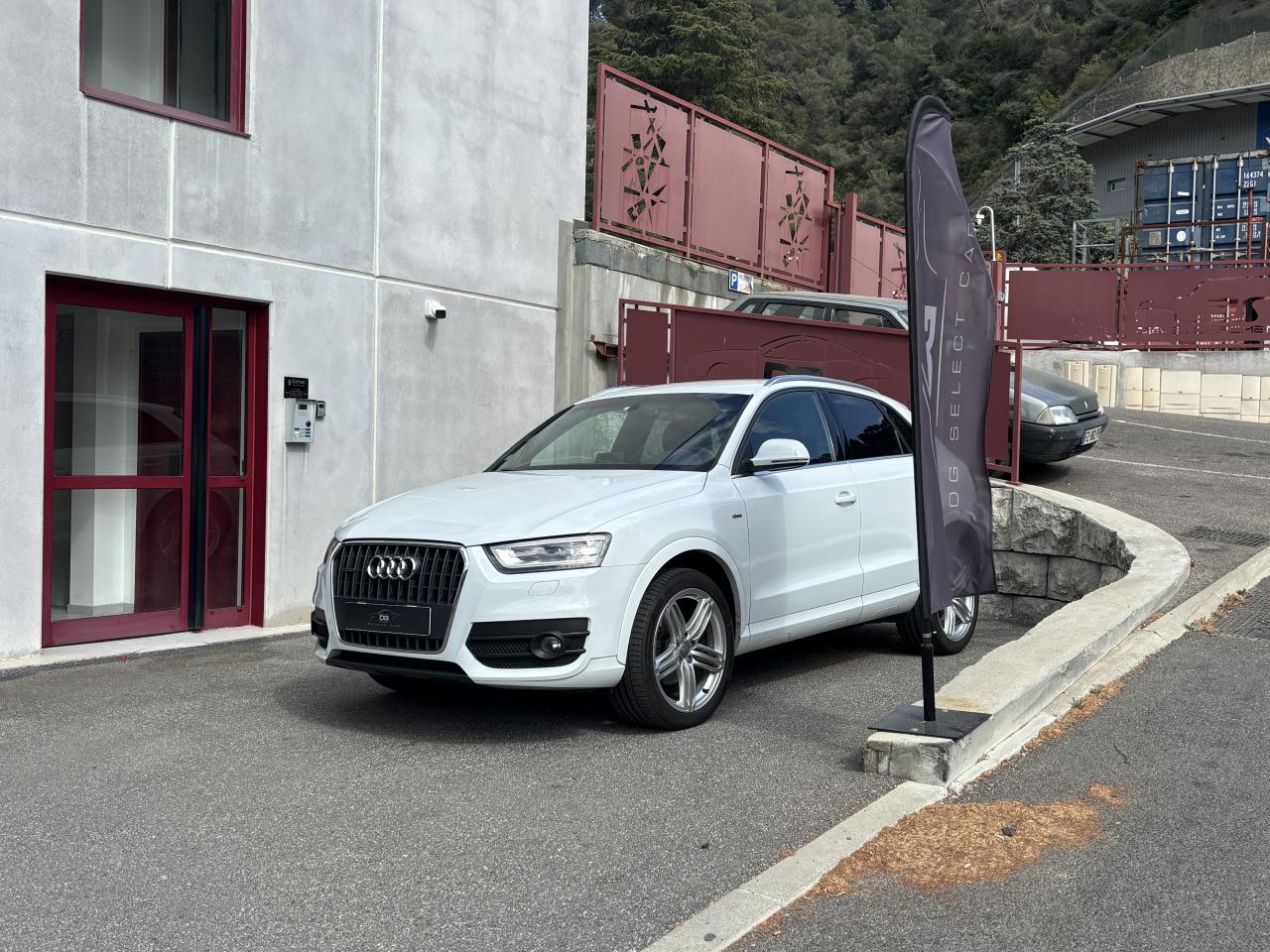 AUDI Q3