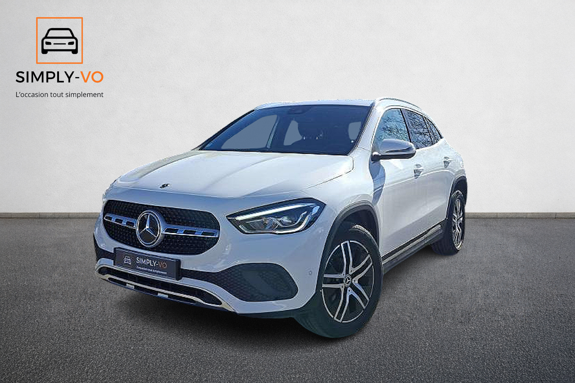 MERCEDES GLA