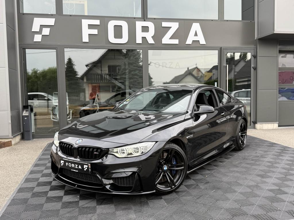 BMW M4 COUPE