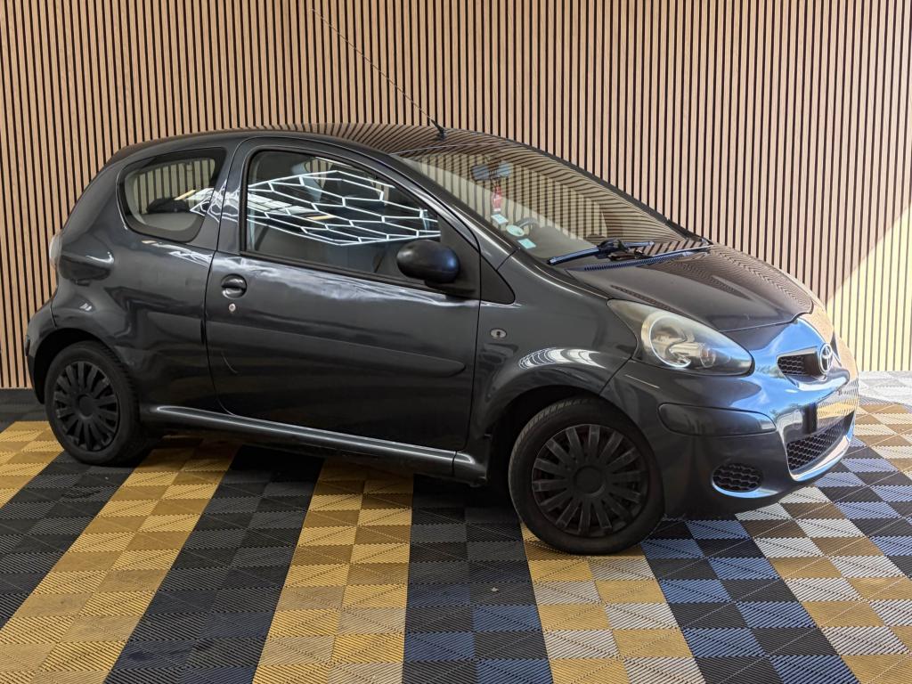 TOYOTA AYGO 1.0 Confort - MOTEUR A CHAINE - FAIBLE CONSOMMATION - IDEAL JEUNE PERMIS