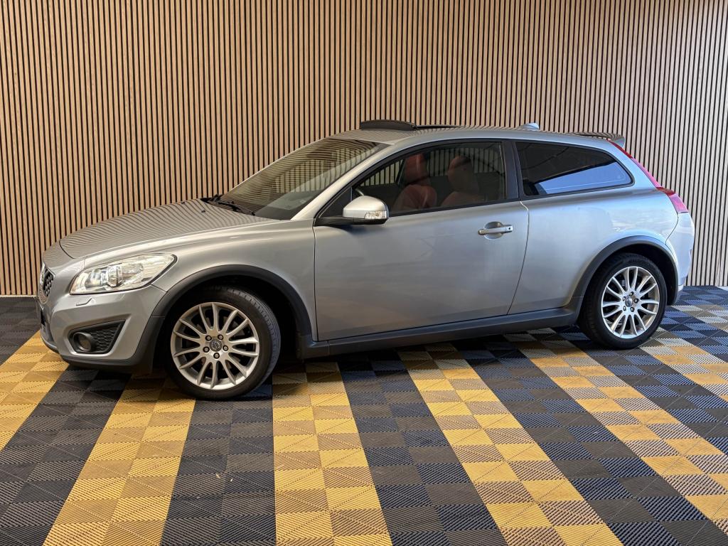 VOLVO C30