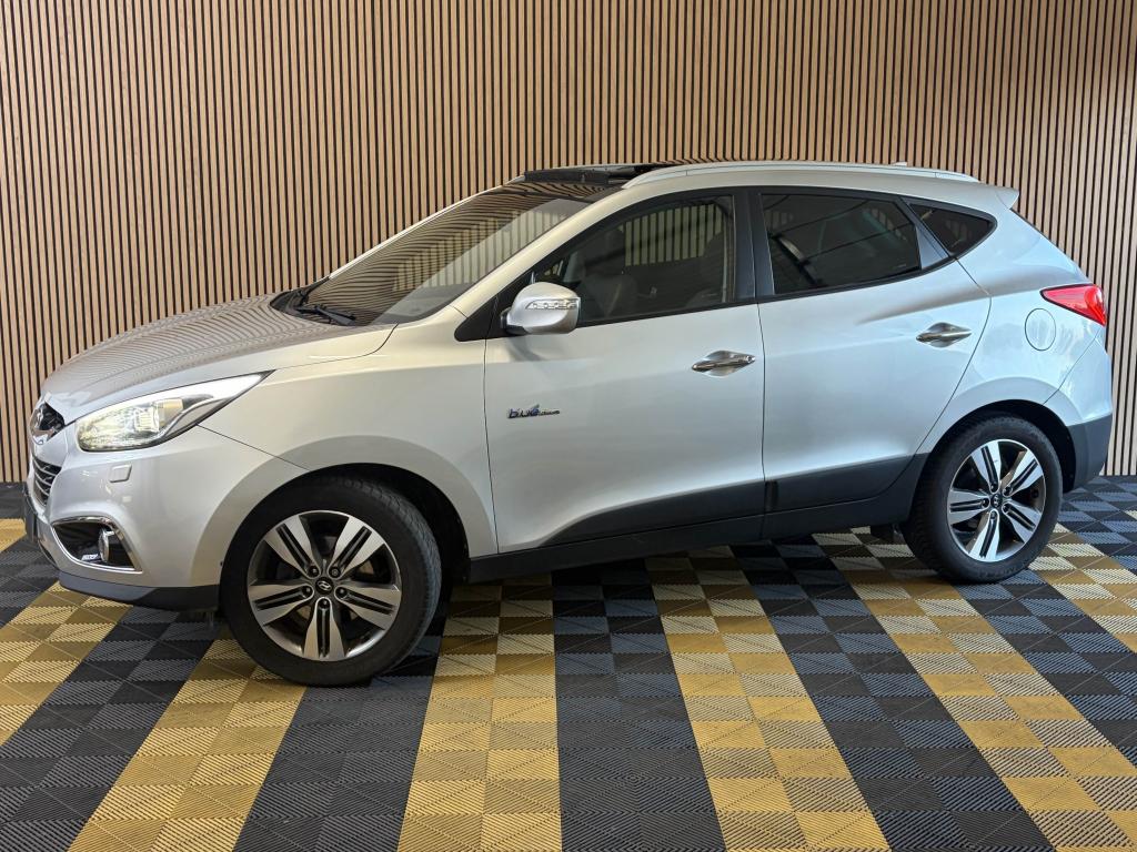 HYUNDAI ix35 1.7 CRDI 115 Pack Premium Limited / TOIT OUVRANT / SIEGE CUIR / SIEGE CHAUFFANT