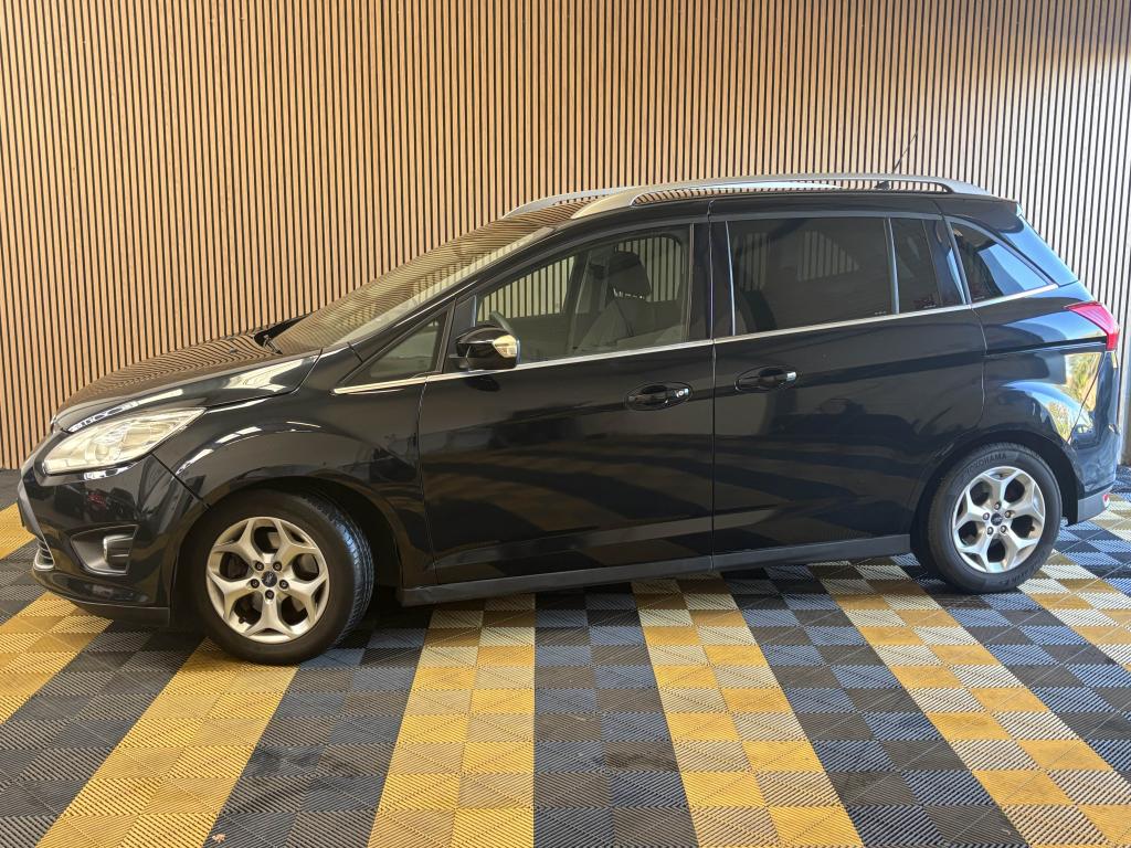 FORD C MAX Grand C-MAX - 1.6l 115ch - TITANIUM - 7 PLACES PORTES COULISSANTES - ENTRETIEN A JOUR