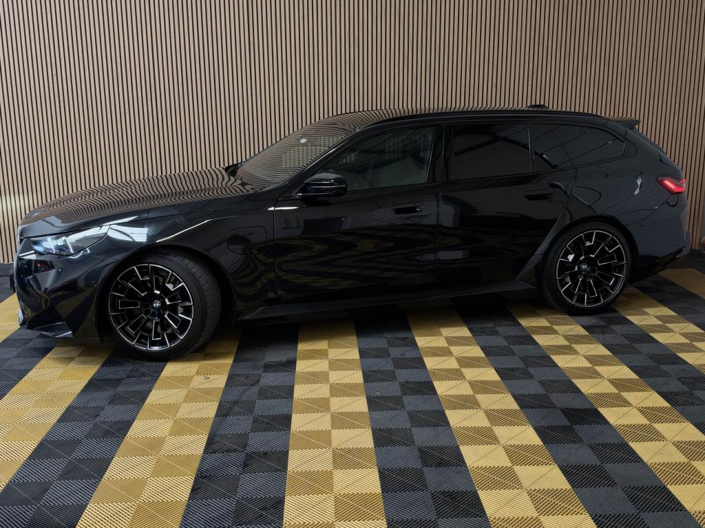 BMW M5 Touring - G99 - 727CH - GARANTIE BMW