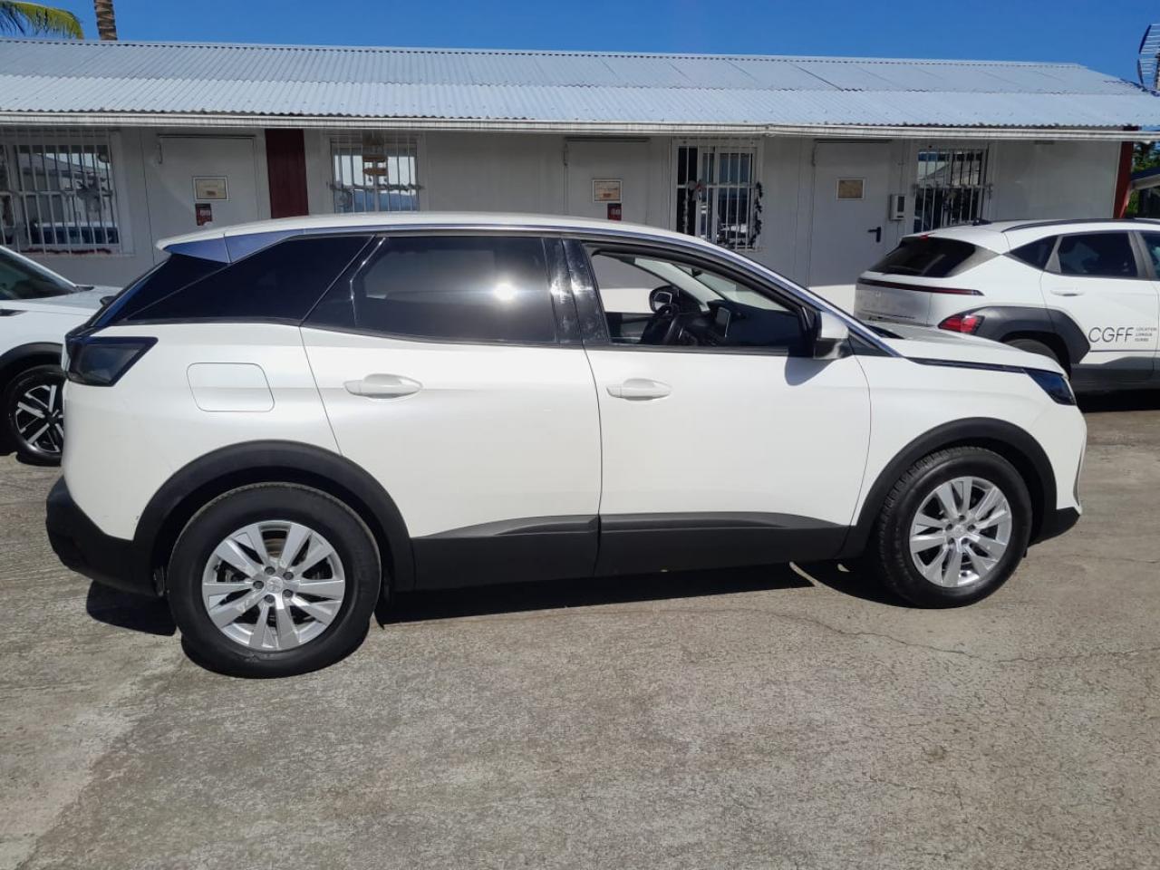 PEUGEOT PEUGEOT 3008 ACTIVE 1.2 PURETECH 130CH EAT8