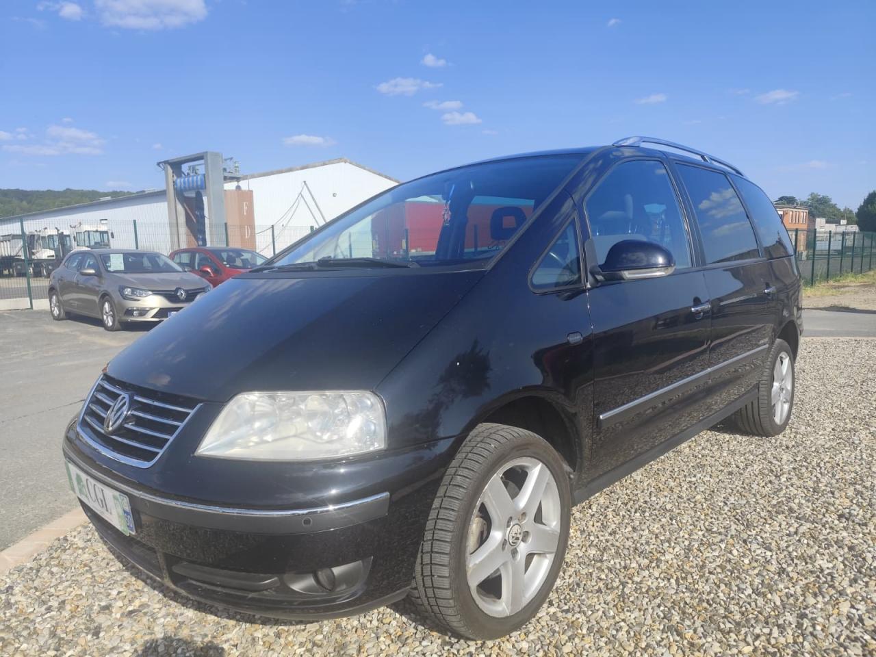VOLKSWAGEN SHARAN 2.0 TDI 140ch United 7 Places/Attelage