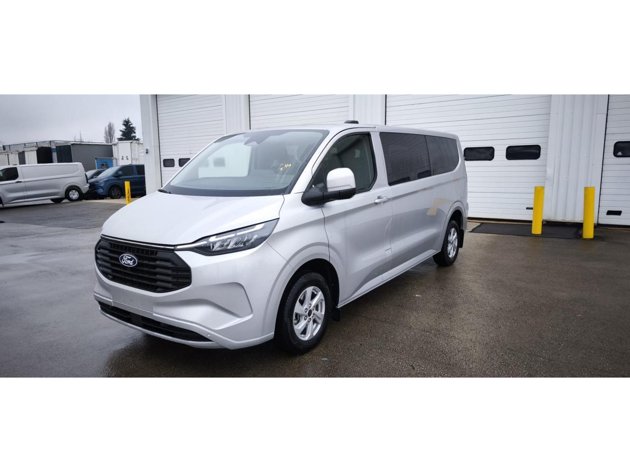 FORD TRANSIT CUSTOM KOMBI Transit Custom 2.5 Duratec - 232 - BV e-CVT PHEV TRANSIT CUSTOM COMBI II Kombi M1