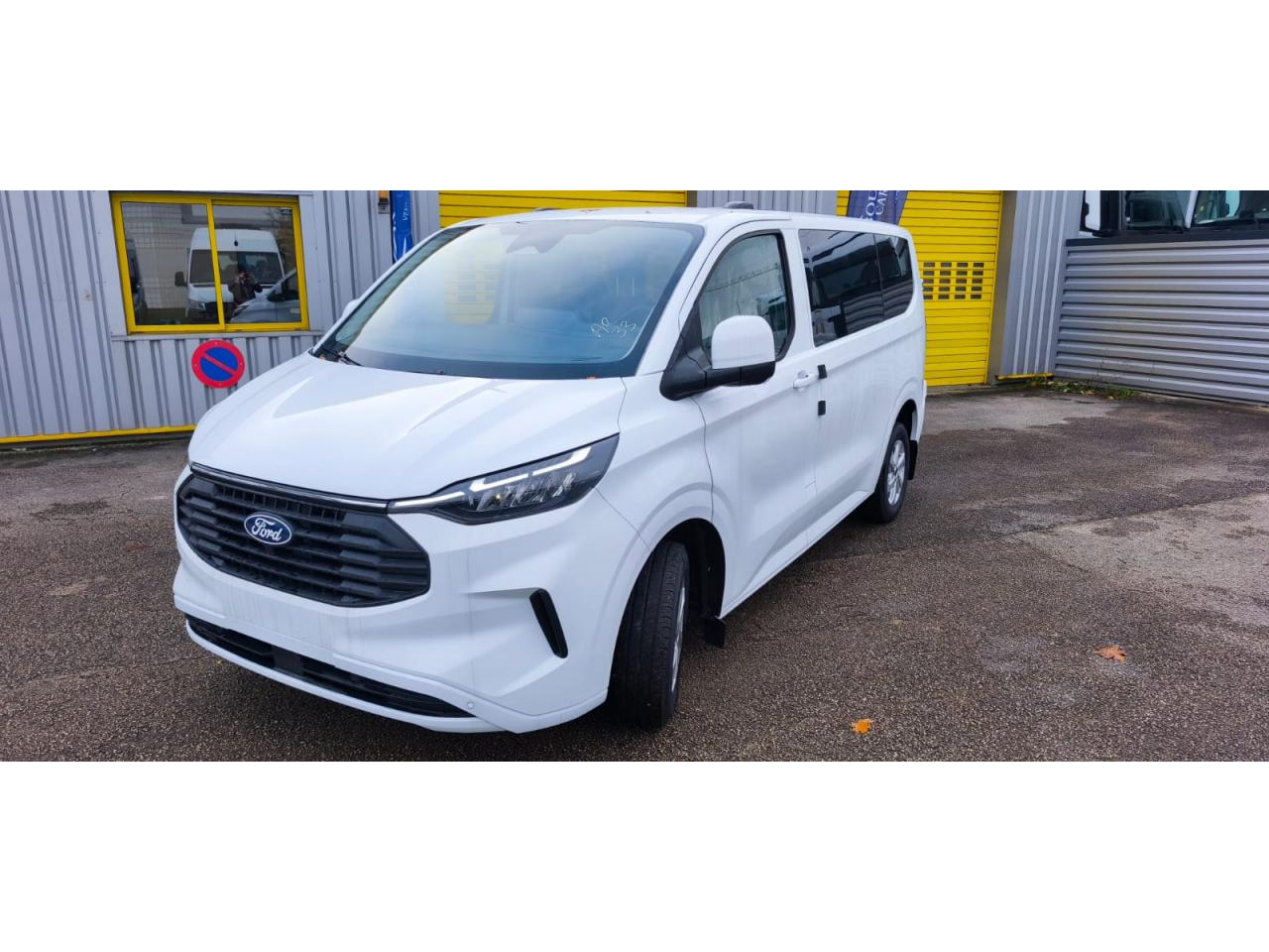 FORD TRANSIT CUSTOM KOMBI