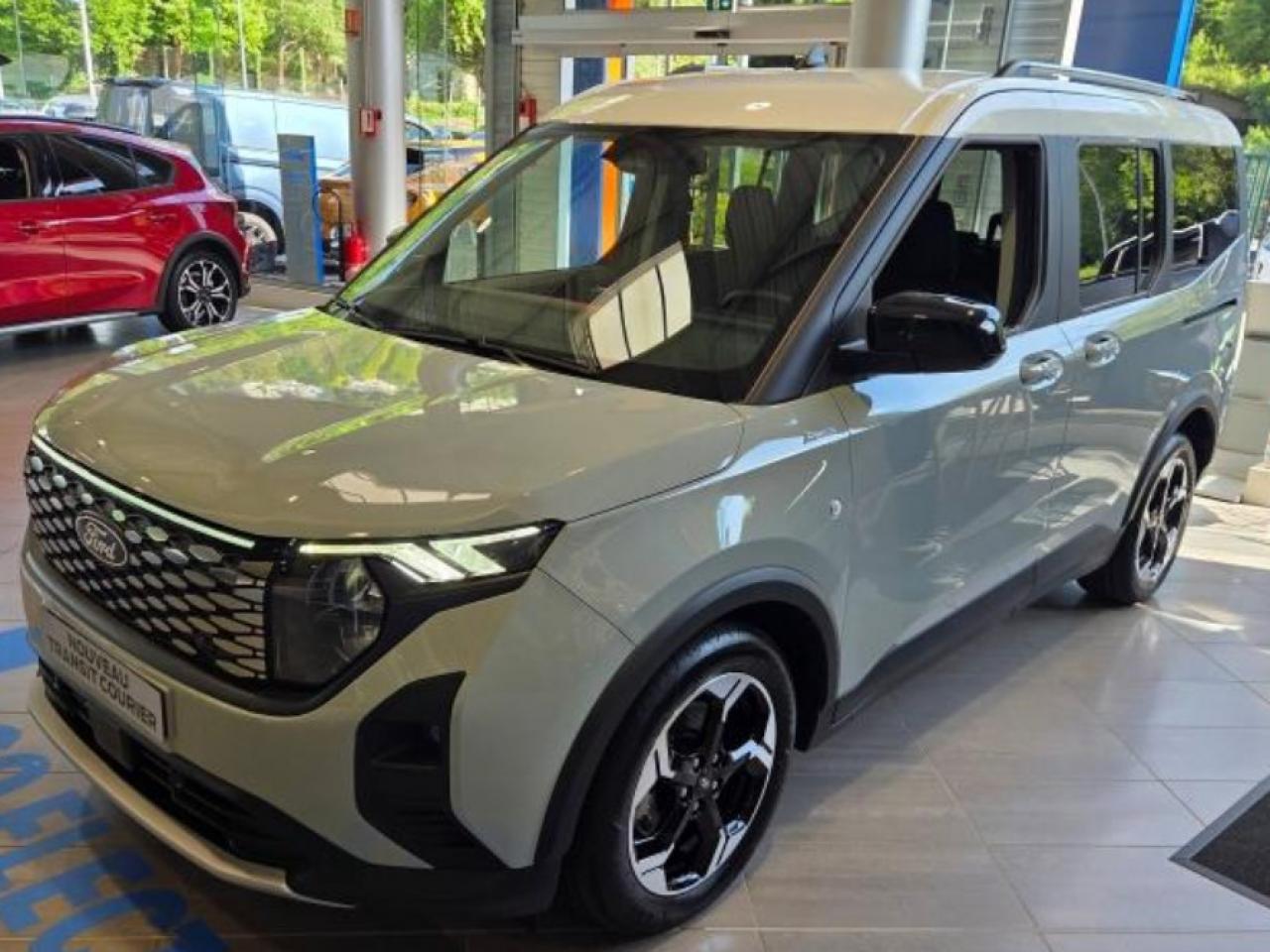 FORD TOURNEO COURIER