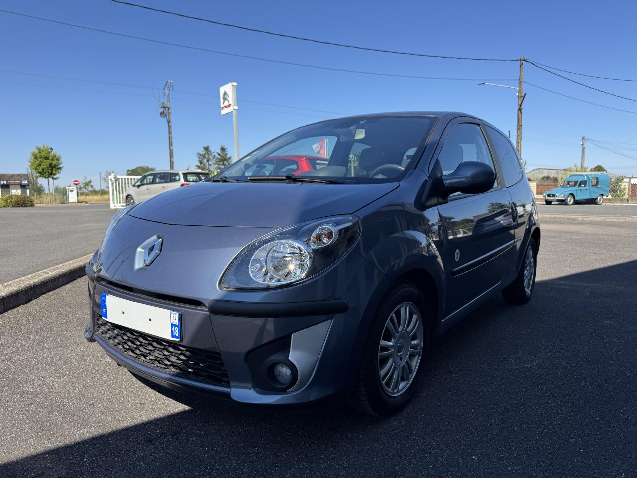 RENAULT TWINGO