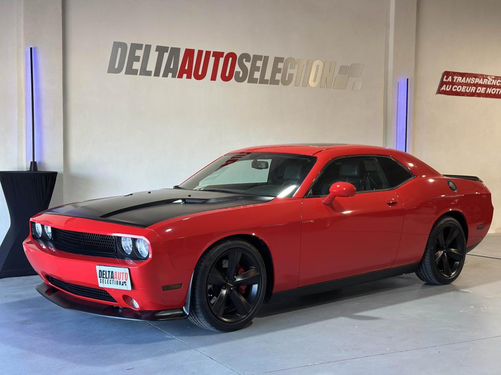 DODGE CHALLENGER SRT8