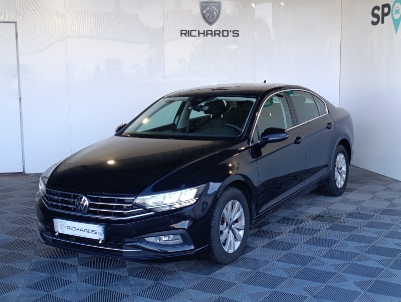 VOLKSWAGEN PASSAT (8)