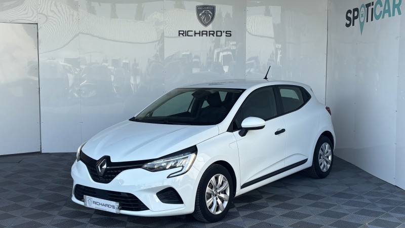 RENAULT CLIO (5)