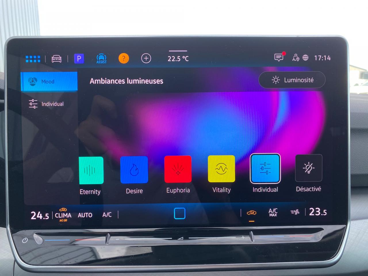 Thumbnail 24