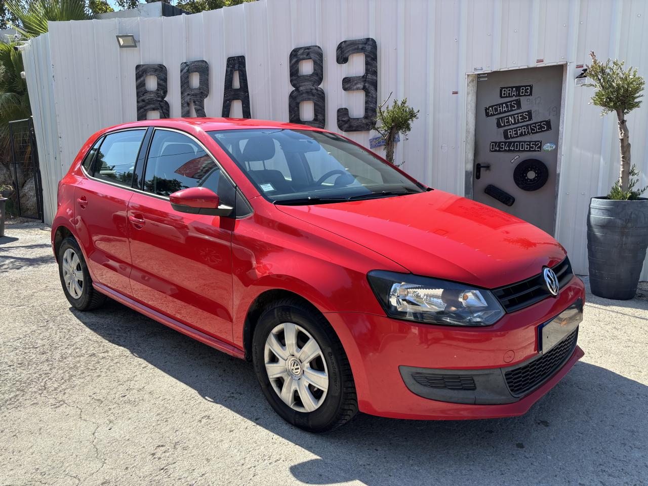 VOLKSWAGEN POLO