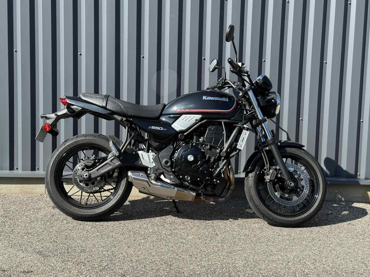 KAWASAKI Z 650 RS COURTOISIE