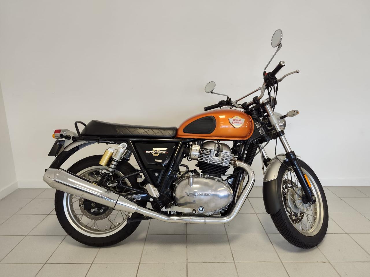ROYAL ENFIELD INTERCEPTOR