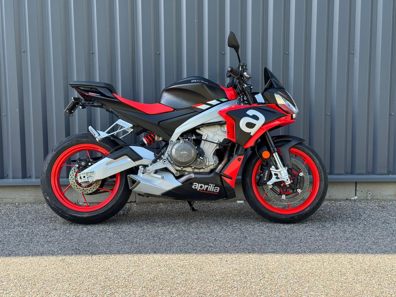 APRILIA TUONO 660