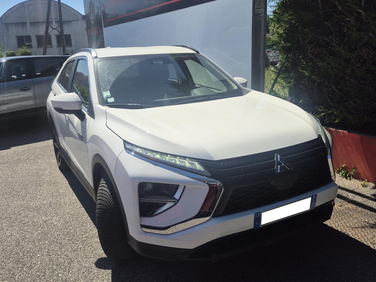 MITSUBISHI ECLIPSE CROSS 2.4 MIVEC Phev 4WD - 188  Invite PHASE 2