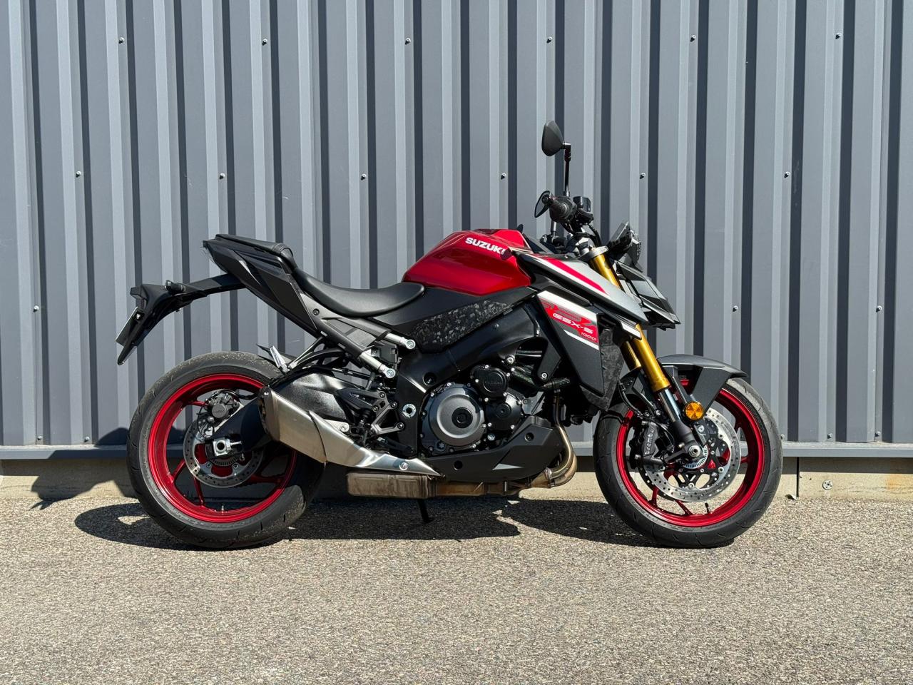 SUZUKI GSX-S 1000
