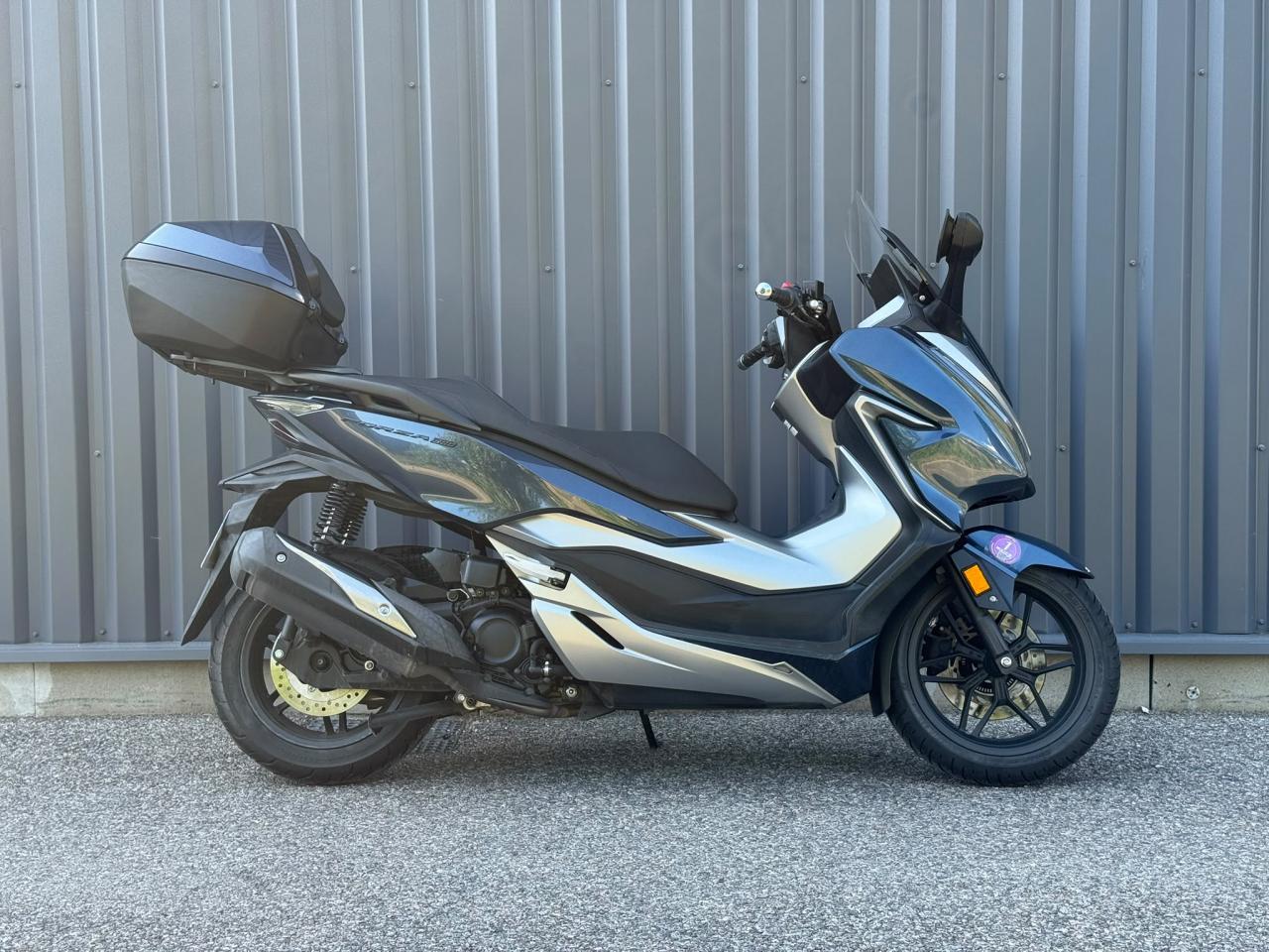 HONDA FORZA 300