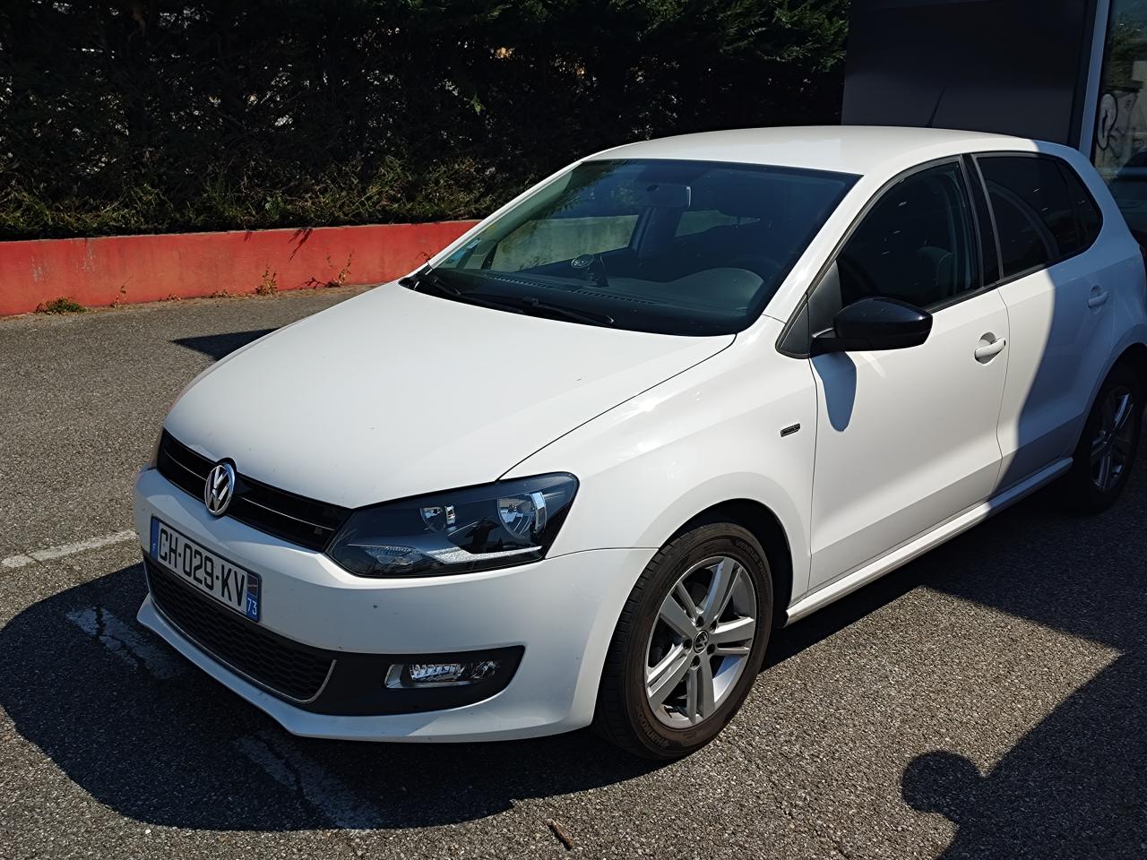 VOLKSWAGEN POLO
