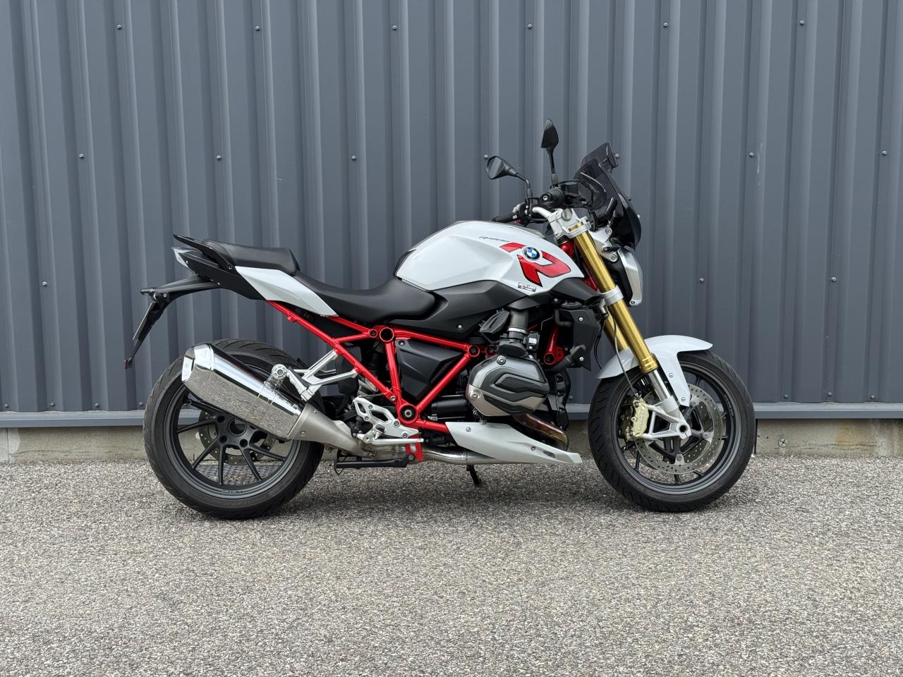 BMW R1200R