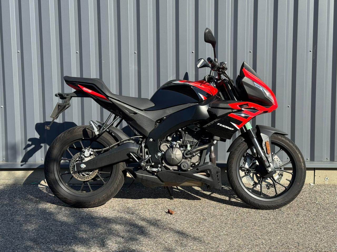 APRILIA TUONO 125