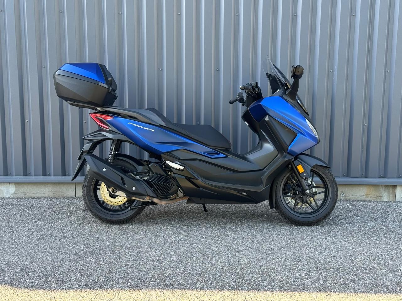 HONDA FORZA 125 TOP BOX