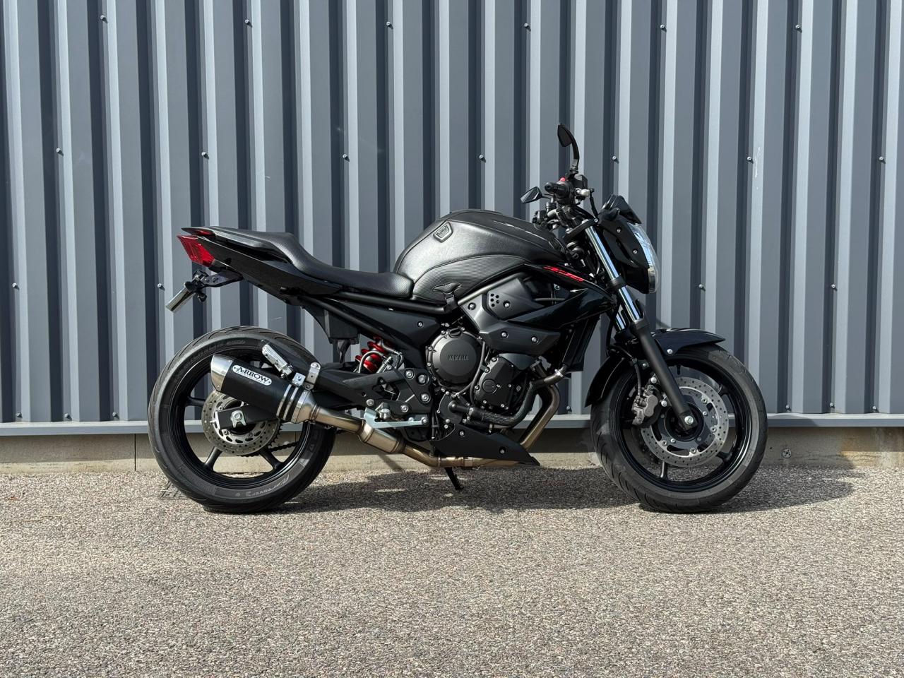 YAMAHA XJ-6