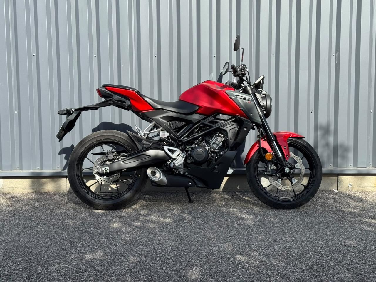 HONDA CB 125 R