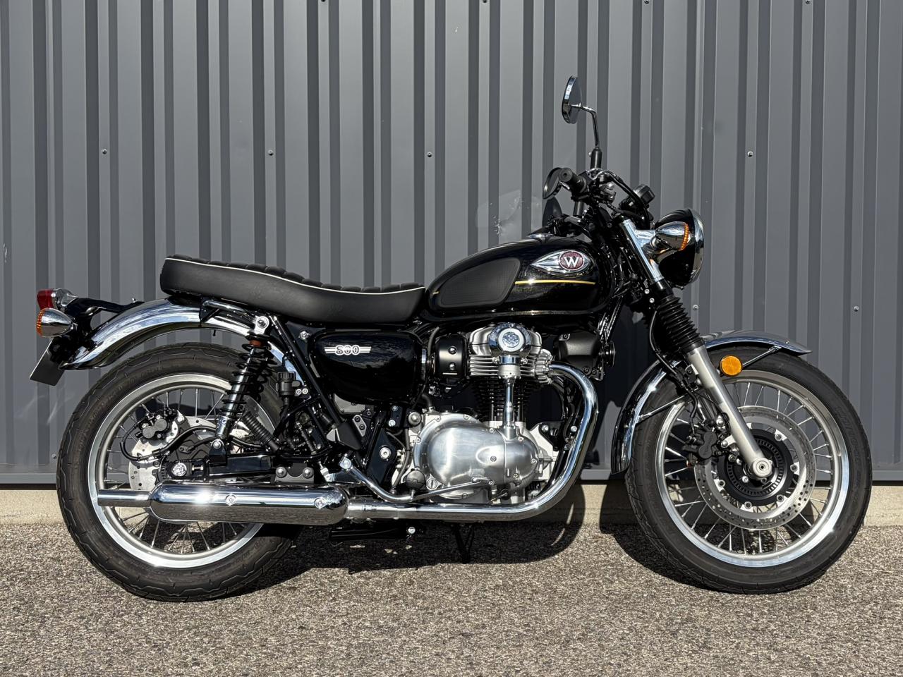 KAWASAKI W 800