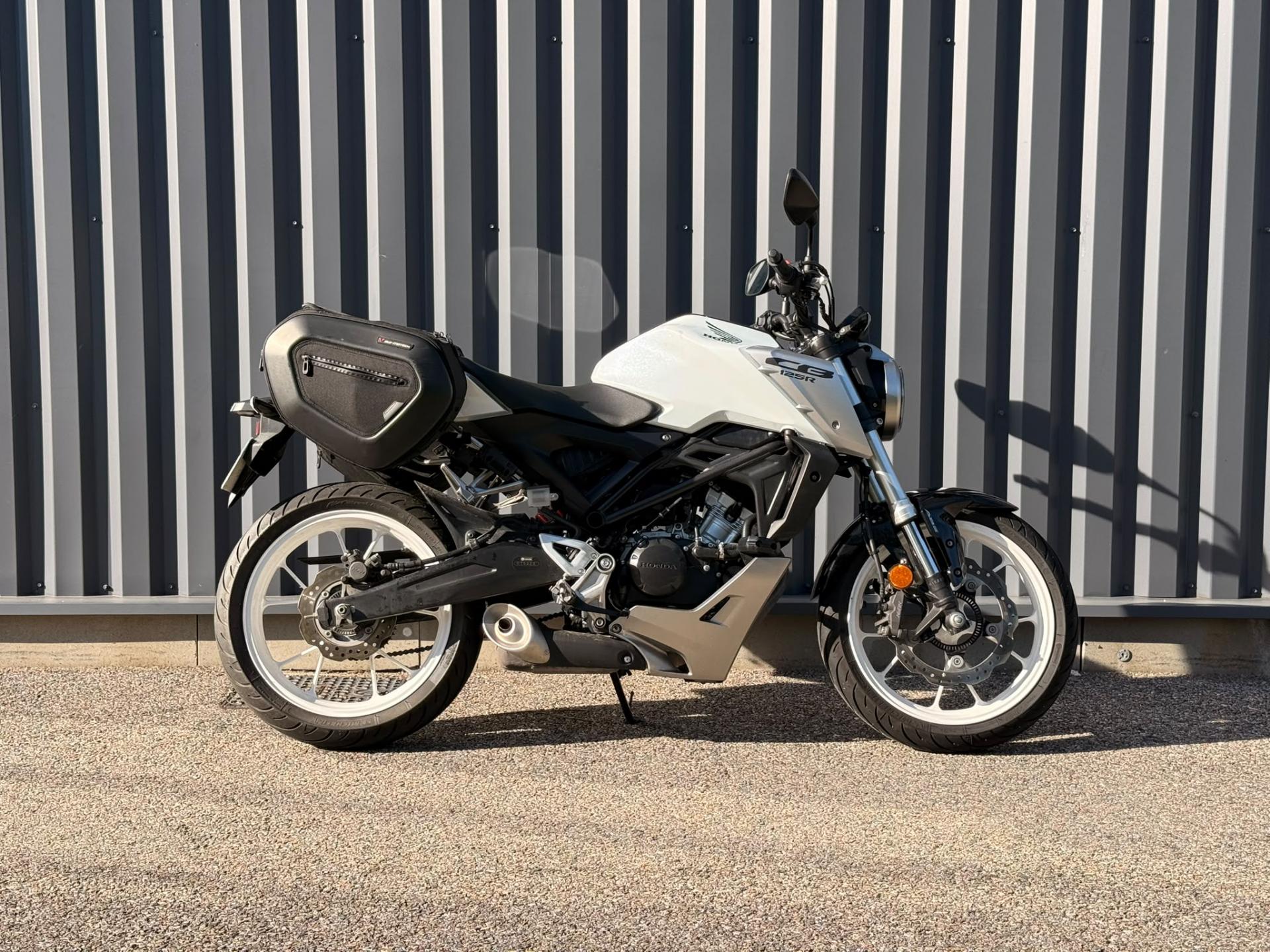 HONDA CB 125 R GARANTIE 12 MOIS