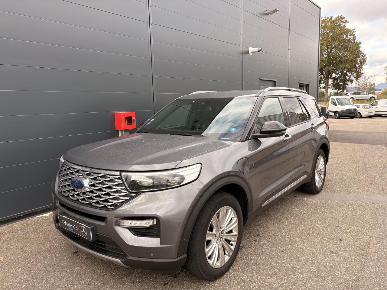 FORD EXPLORER