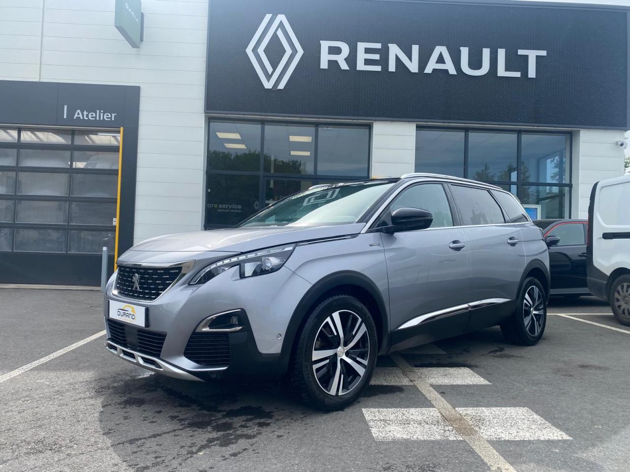 PEUGEOT 5008