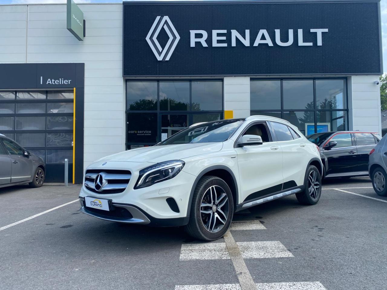 MERCEDES GLA
