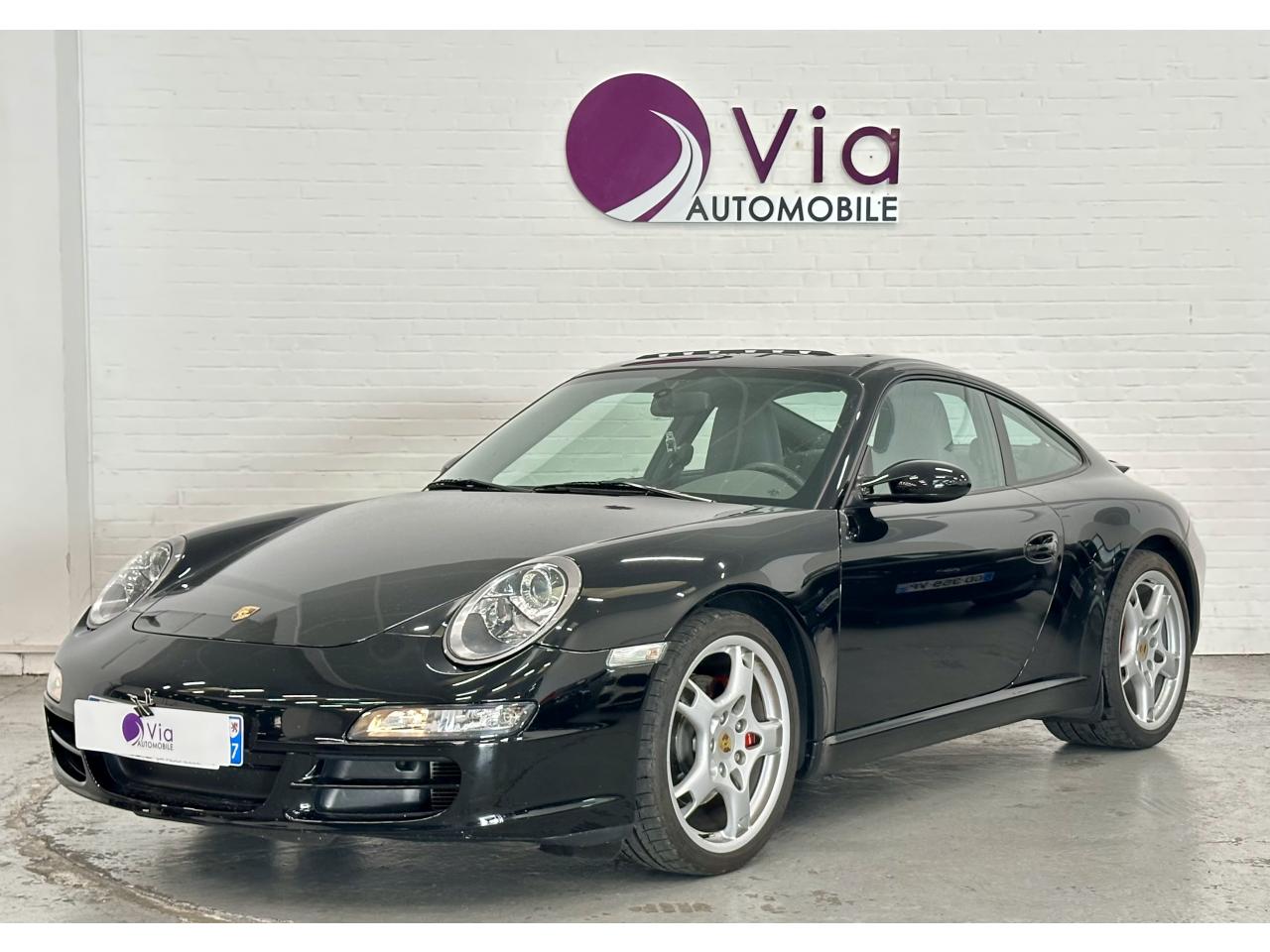 PORSCHE 911