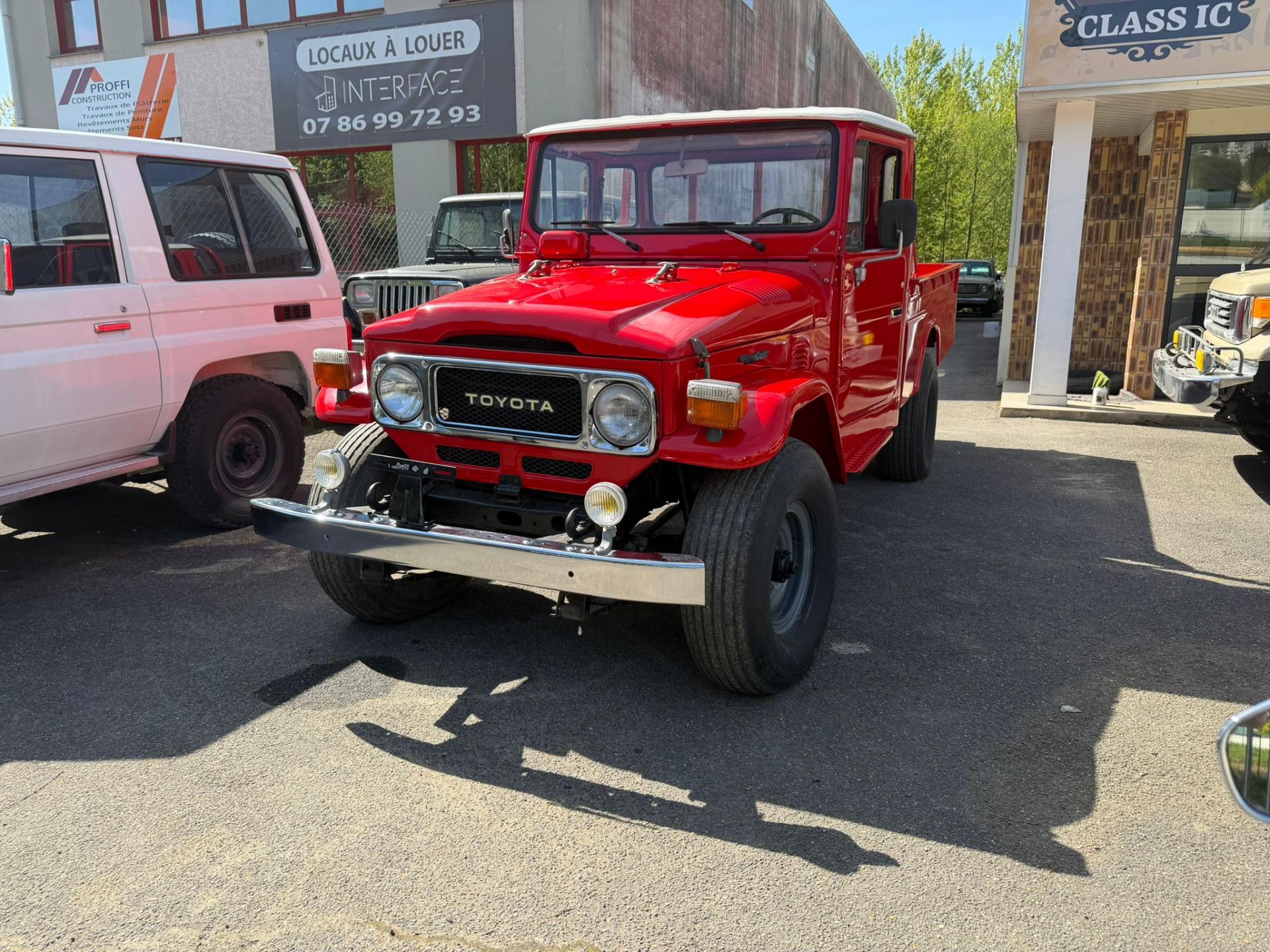 TOYOTA FJ45