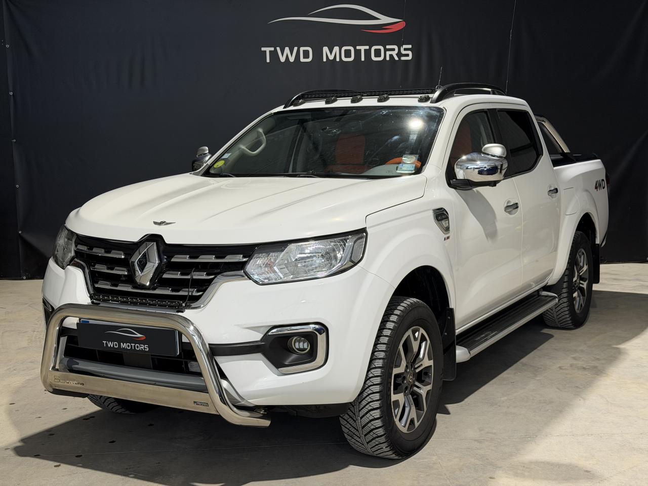 RENAULT ALASKAN
