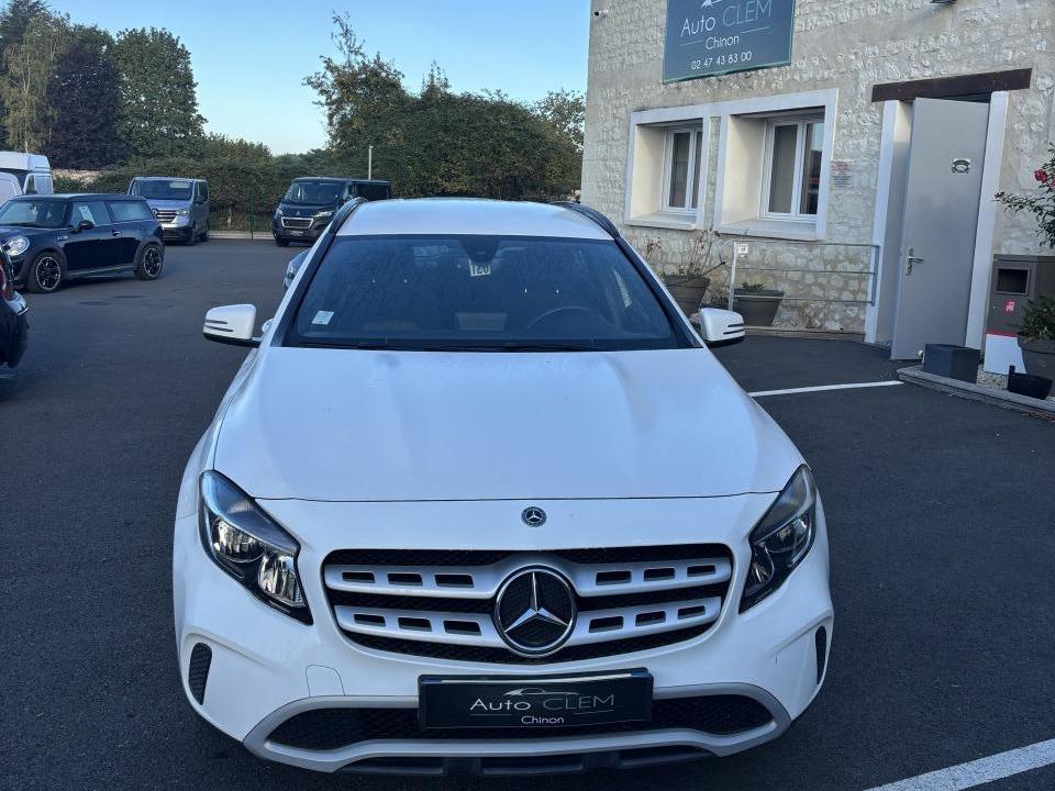 MERCEDES GLA