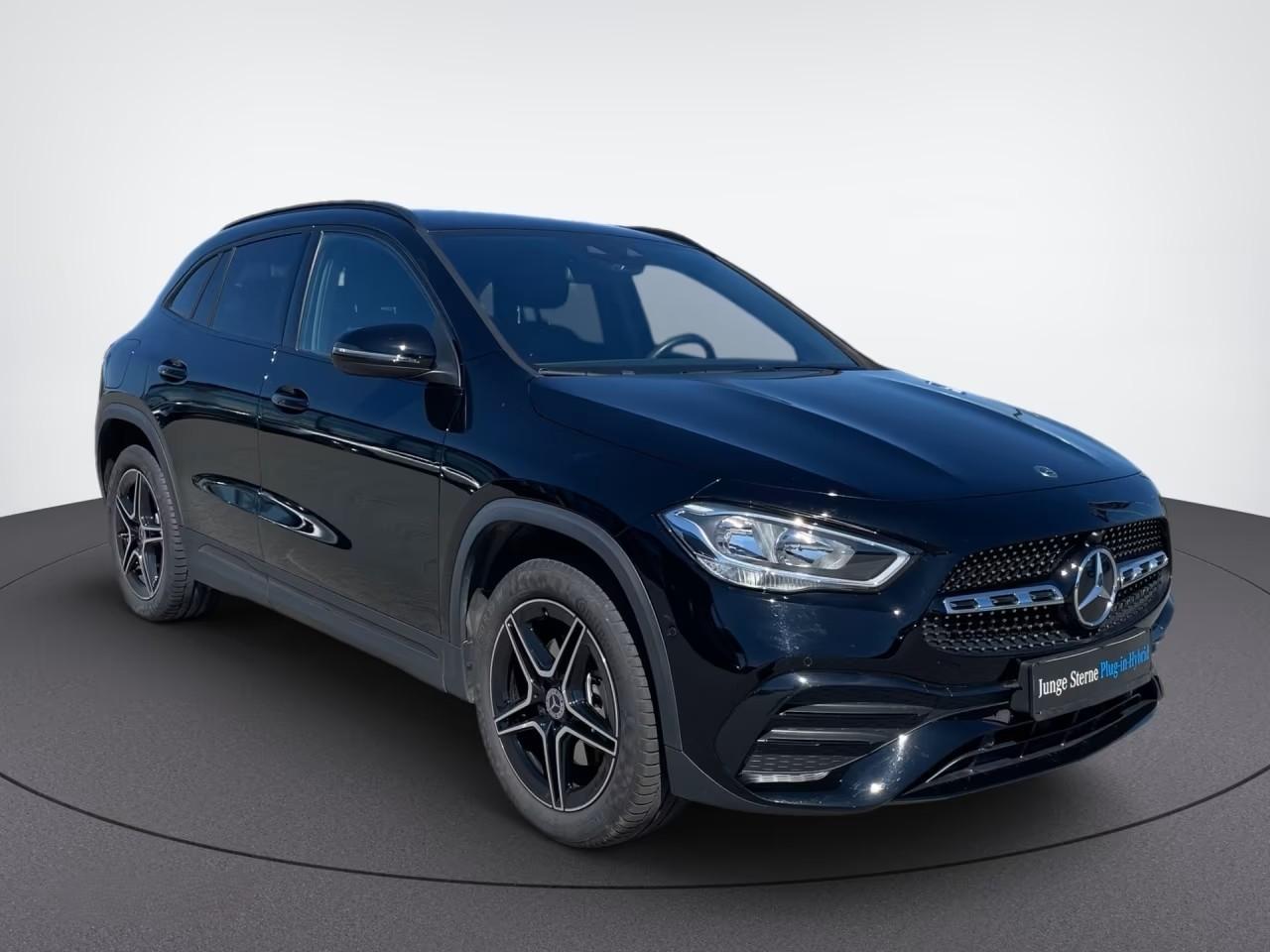 MERCEDES GLA