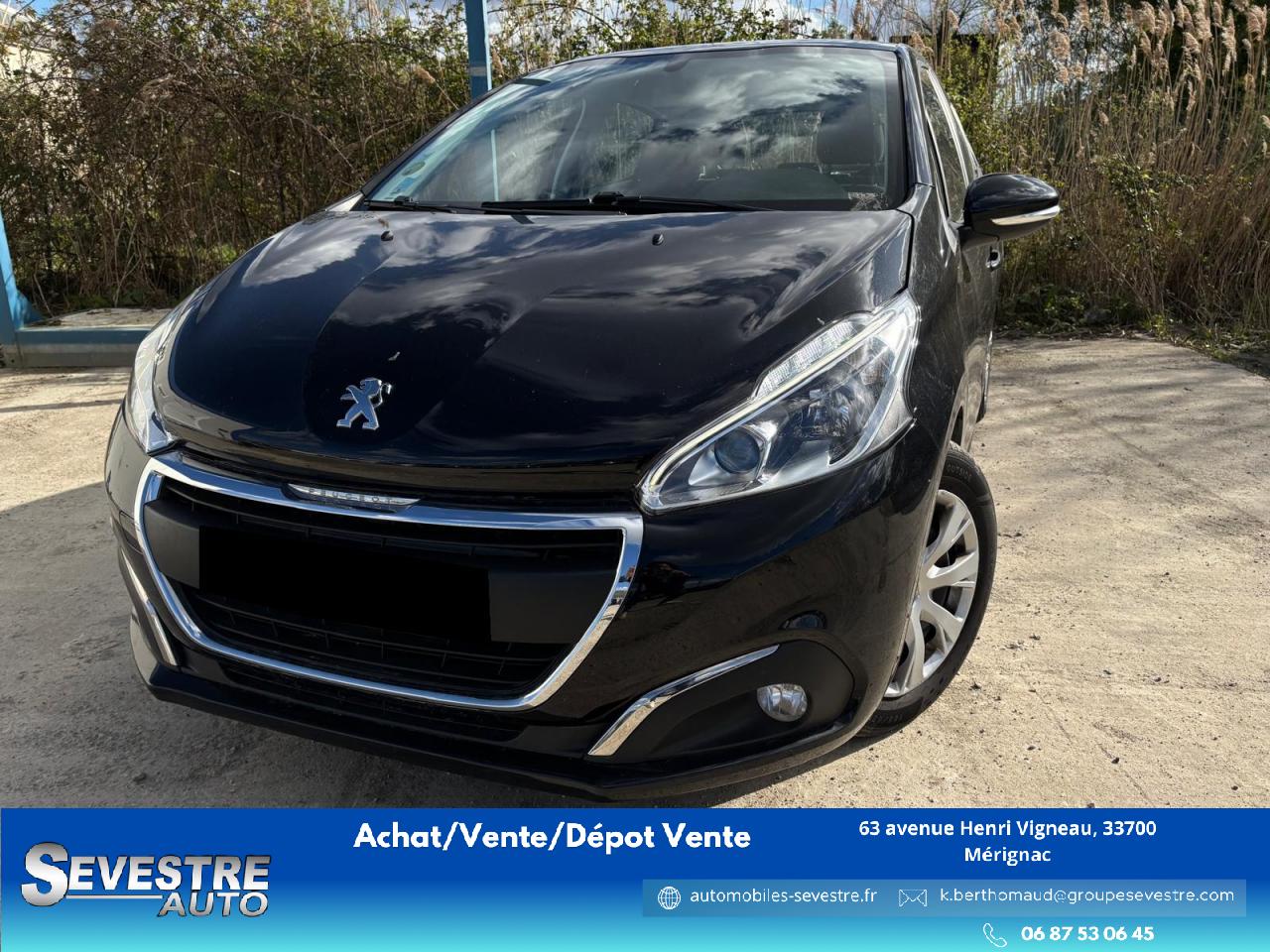 PEUGEOT 208
